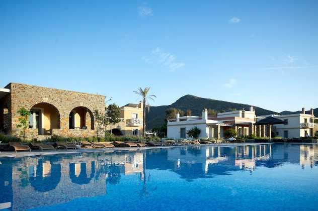 Porto Kea Suites, Kea