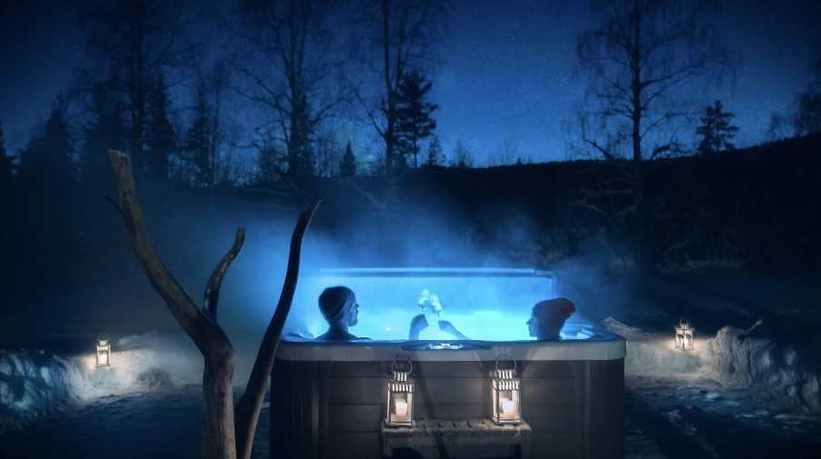 Jacuzzi, Loggers Lodge, Harads, Swedish Lapland