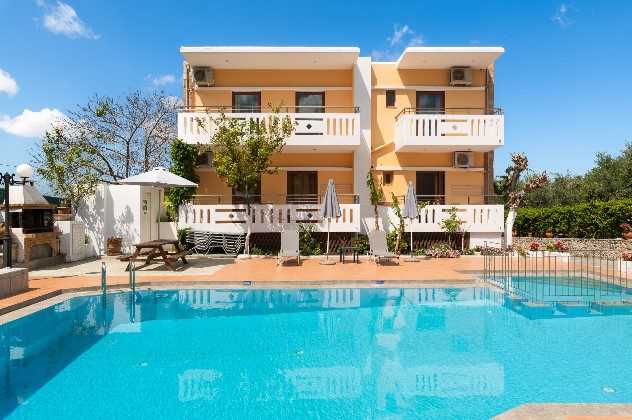 Afrodite Apartments, Kalives, North West Crete